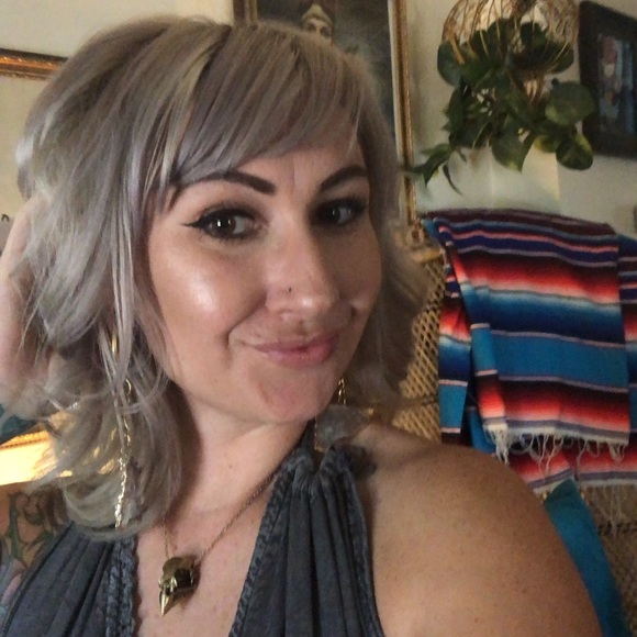 Meet your Posher, Kristina - Picture 4 of 5